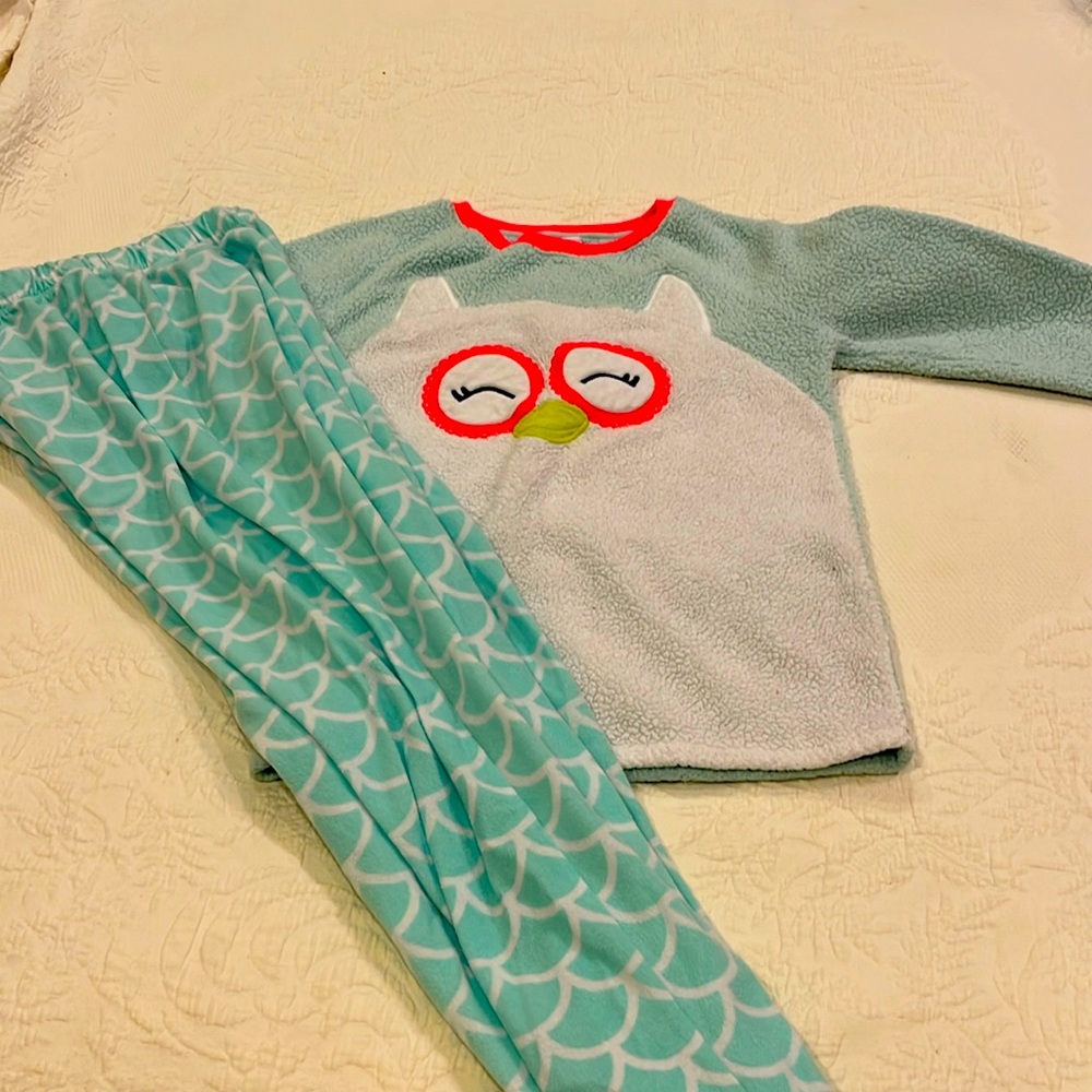Cozy pajamas. Size 10 girls. Adorable and soft